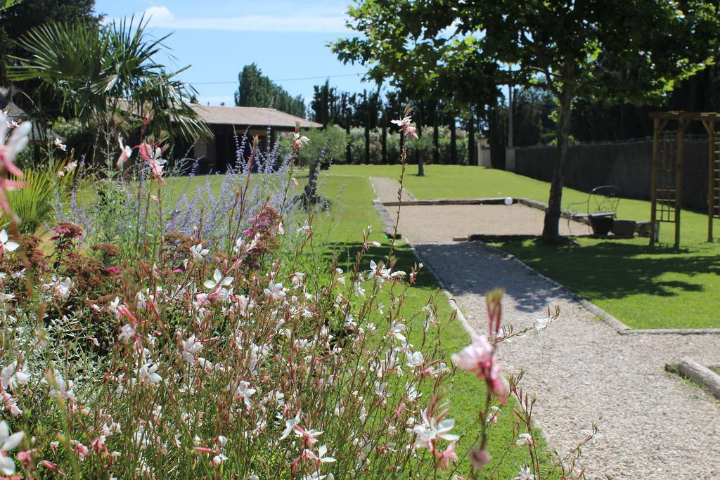 Mas Des Limites Bed & Breakfast Rognonas Dış mekan fotoğraf