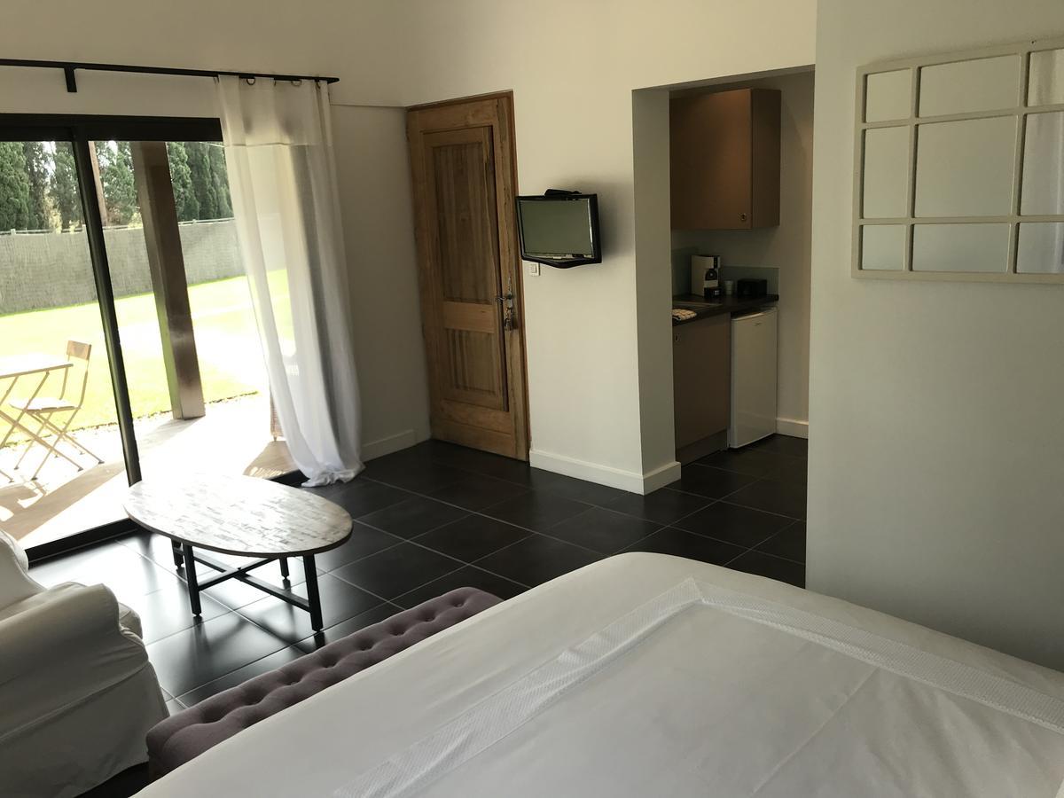 Mas Des Limites Bed & Breakfast Rognonas Dış mekan fotoğraf