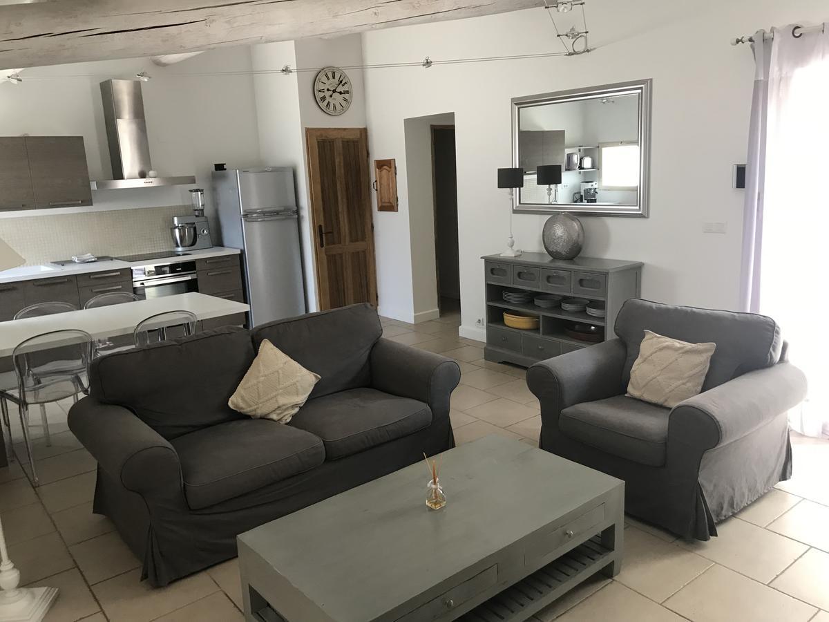 Mas Des Limites Bed & Breakfast Rognonas Dış mekan fotoğraf