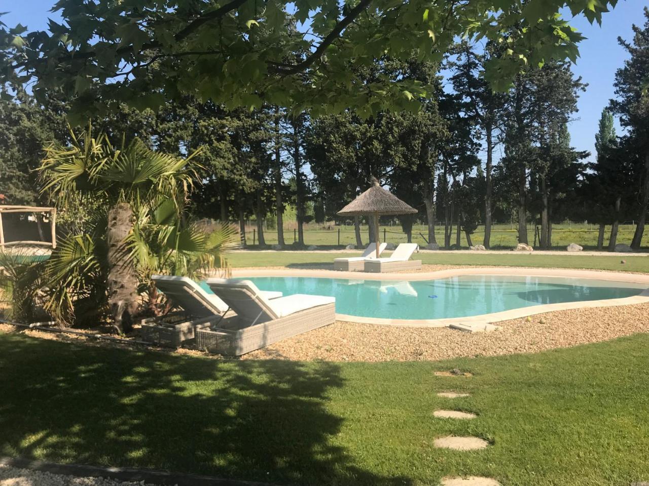 Mas Des Limites Bed & Breakfast Rognonas Dış mekan fotoğraf